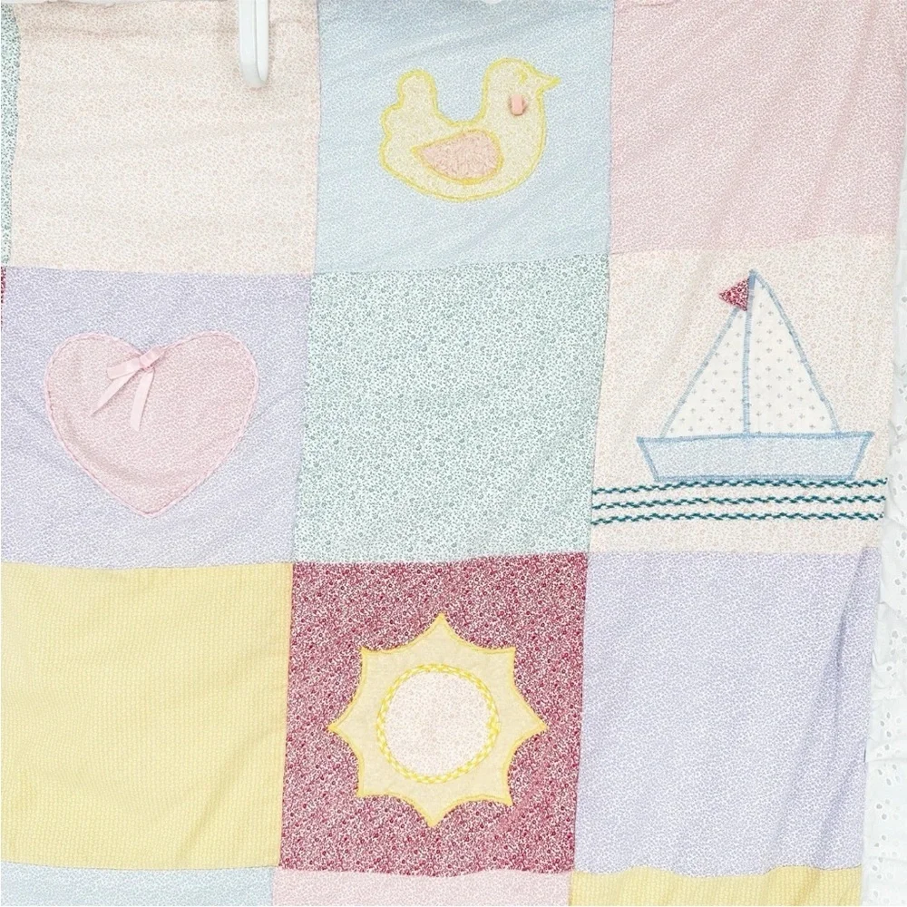 Vintage Handmade Baby Quilt Blanket with Eyelet Trim Approx 43